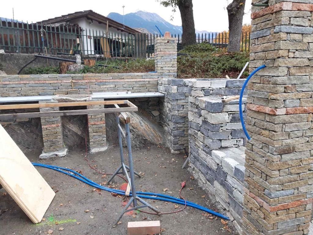 construction mur en pierre