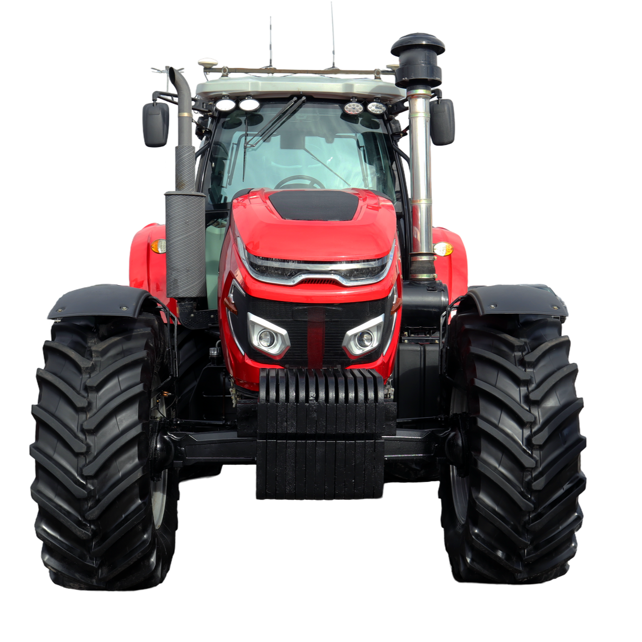 Tracteur rouge à gros pneus, vu de face.