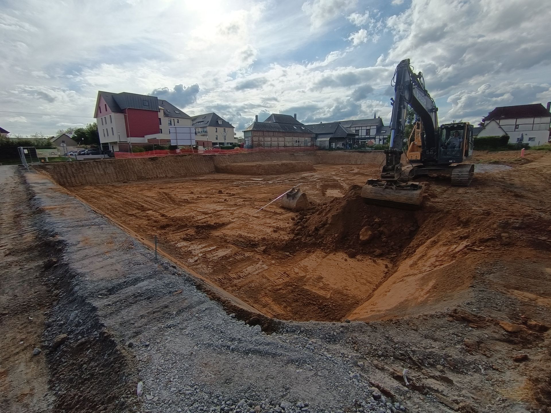 Terrassement avec une minipelle à Quincampoix