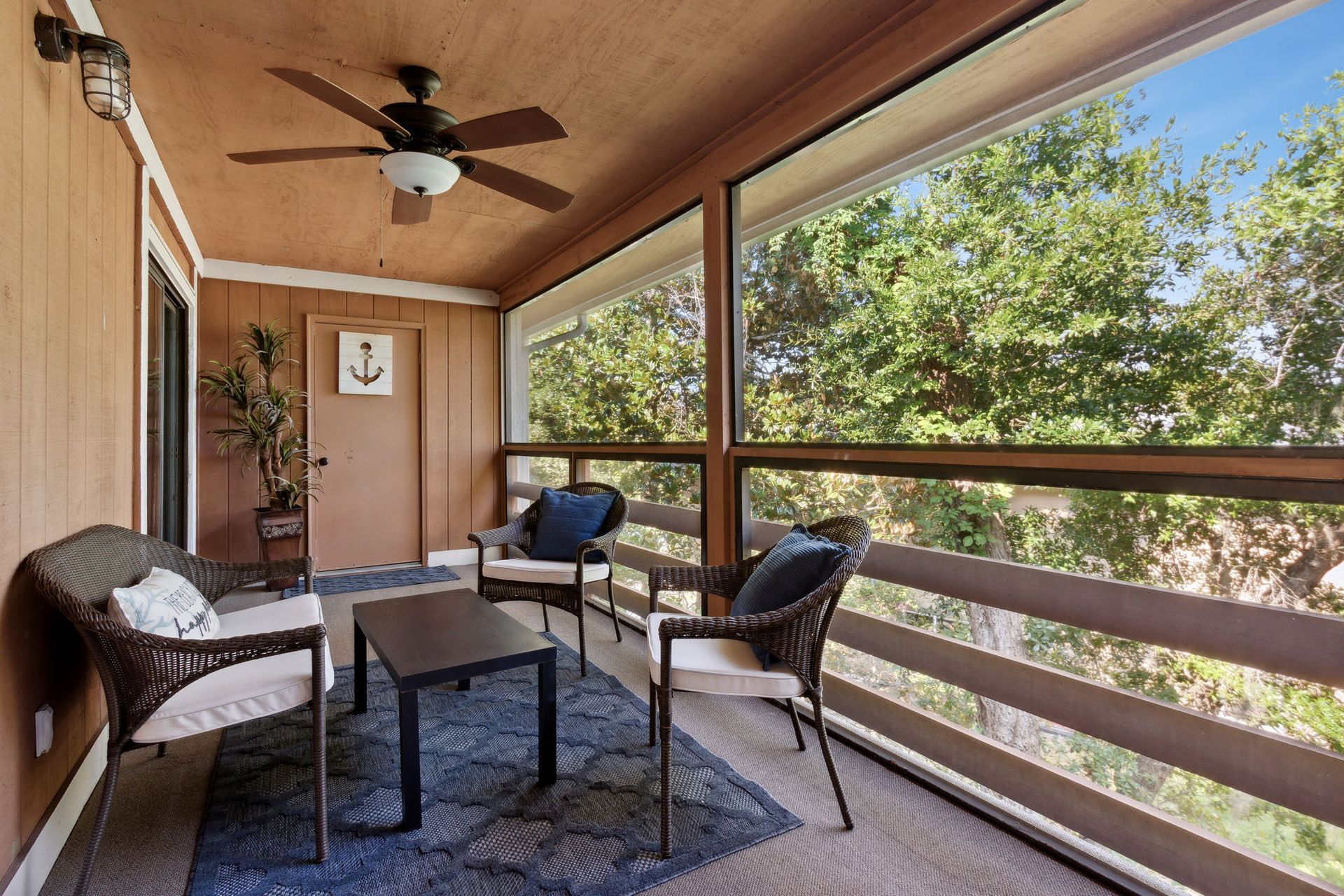 Patio Photo / Patio View