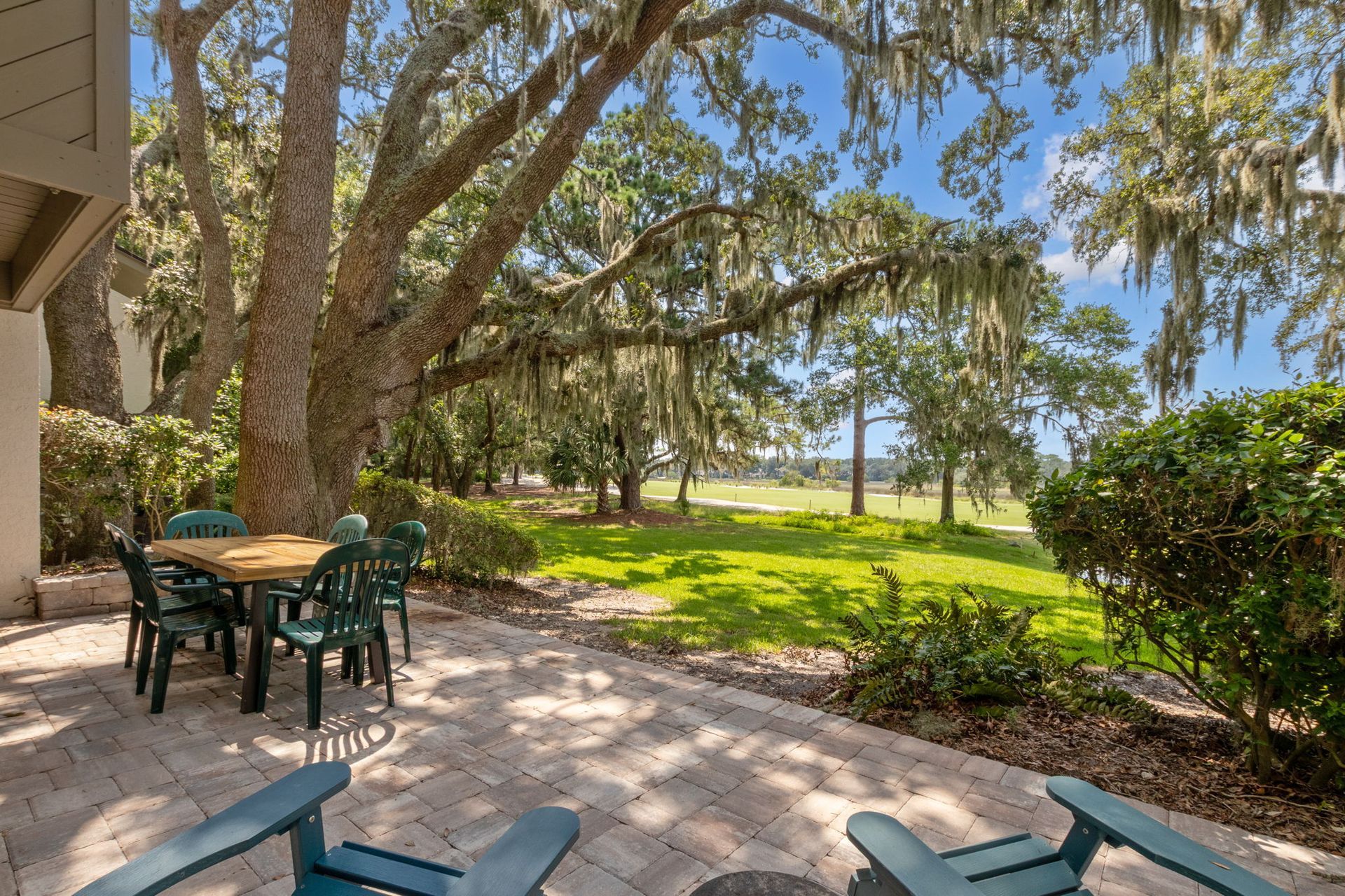 Patio Photo / Patio View