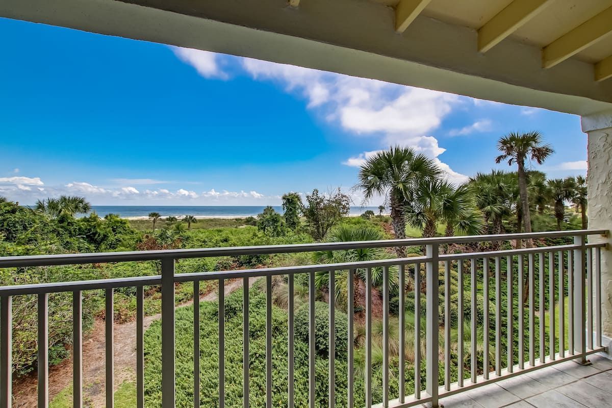 Patio Photo / Patio View