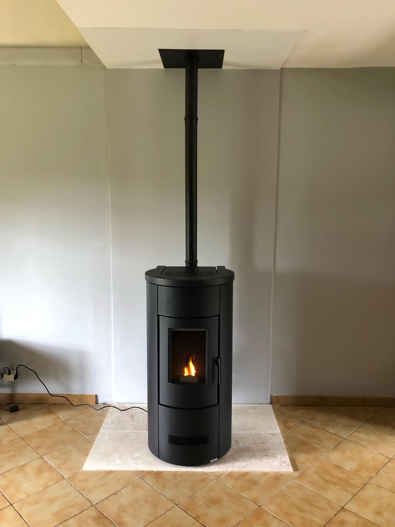 Poêle à granulés installé