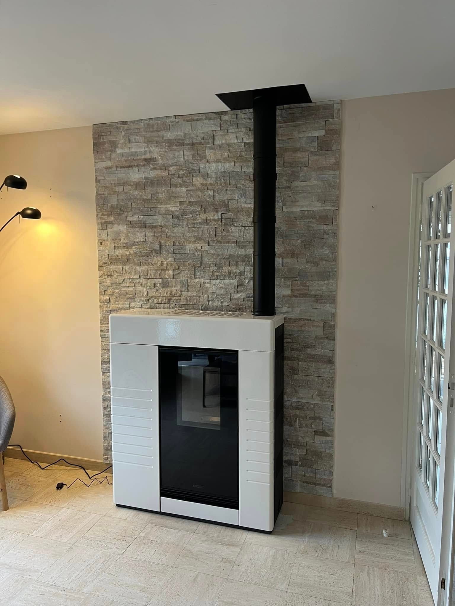 Poêle à granulés blanc