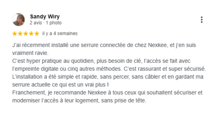 Test d'une serrure connectée Nexkee, rédigé par Sandy Wiry. Texte vantant la simplicité d'utilisation et la sécurité.