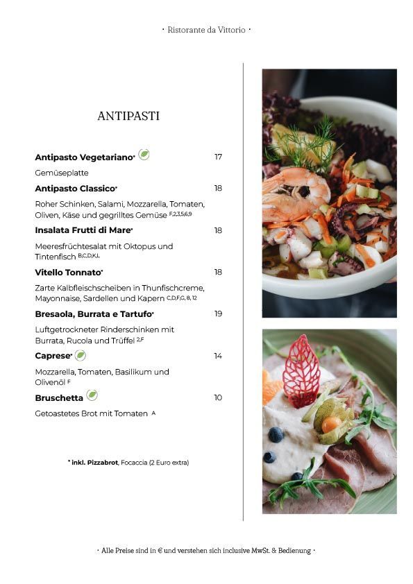 Menüseite mit Antipasti-Auswahl und einem teilweise sichtbaren Essensfoto auf der linken Seite.