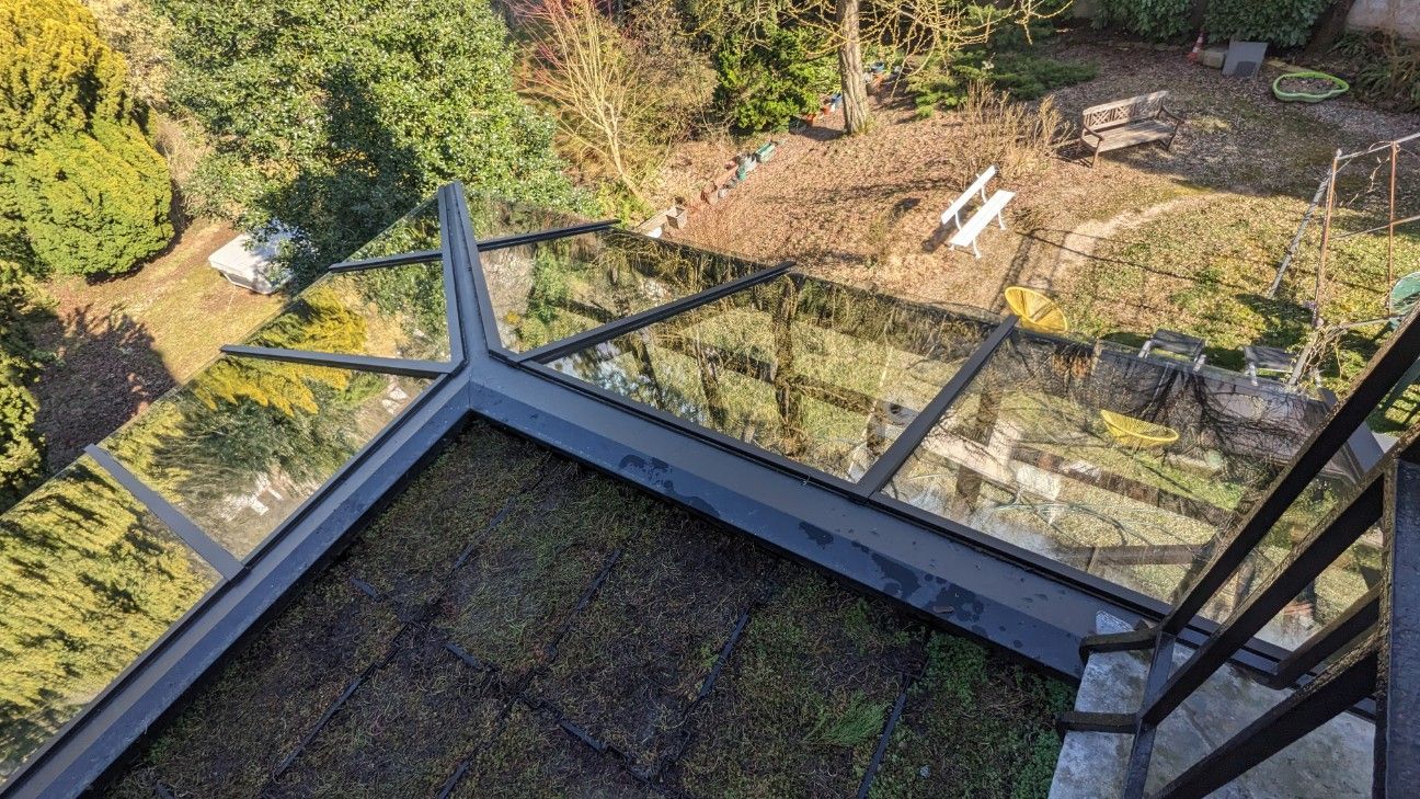 Des vitres de terrasse.