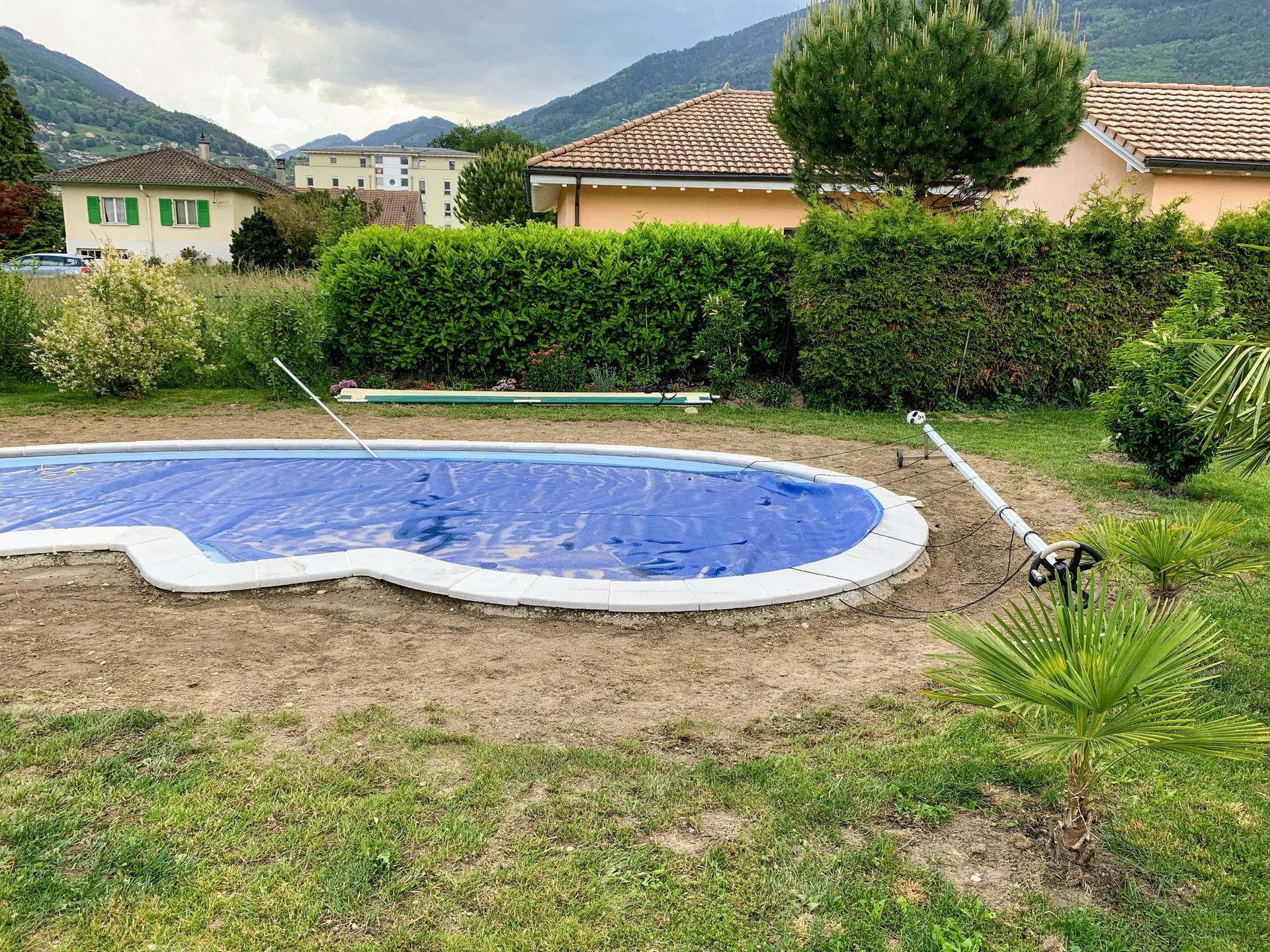 Installation d’une clôture occultante près d’une terrasse