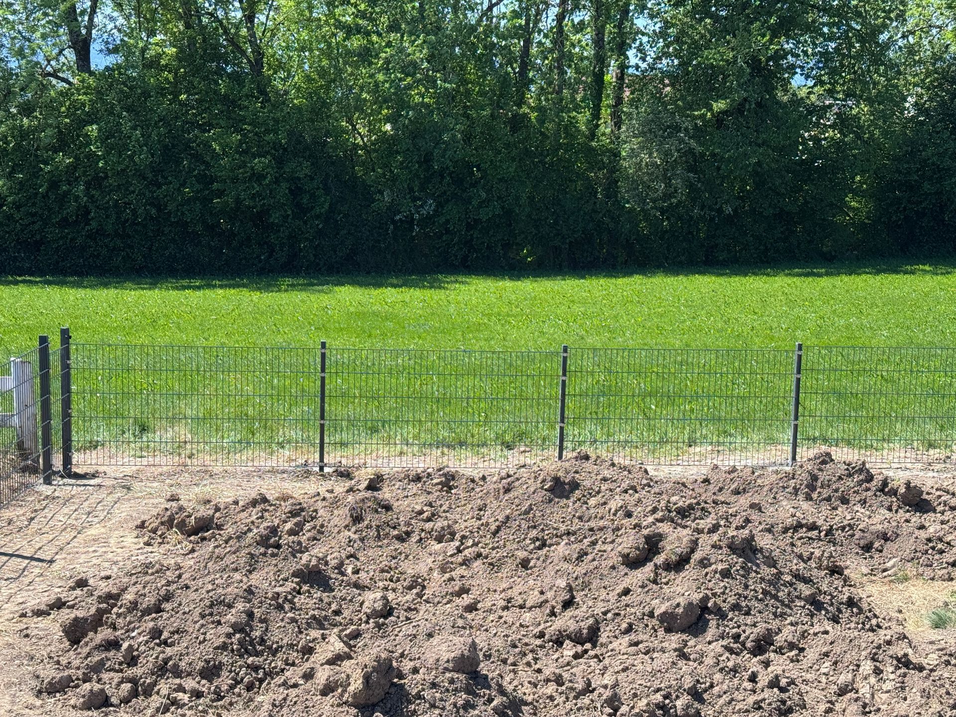 Installation professionnelle d’une clôture métallique