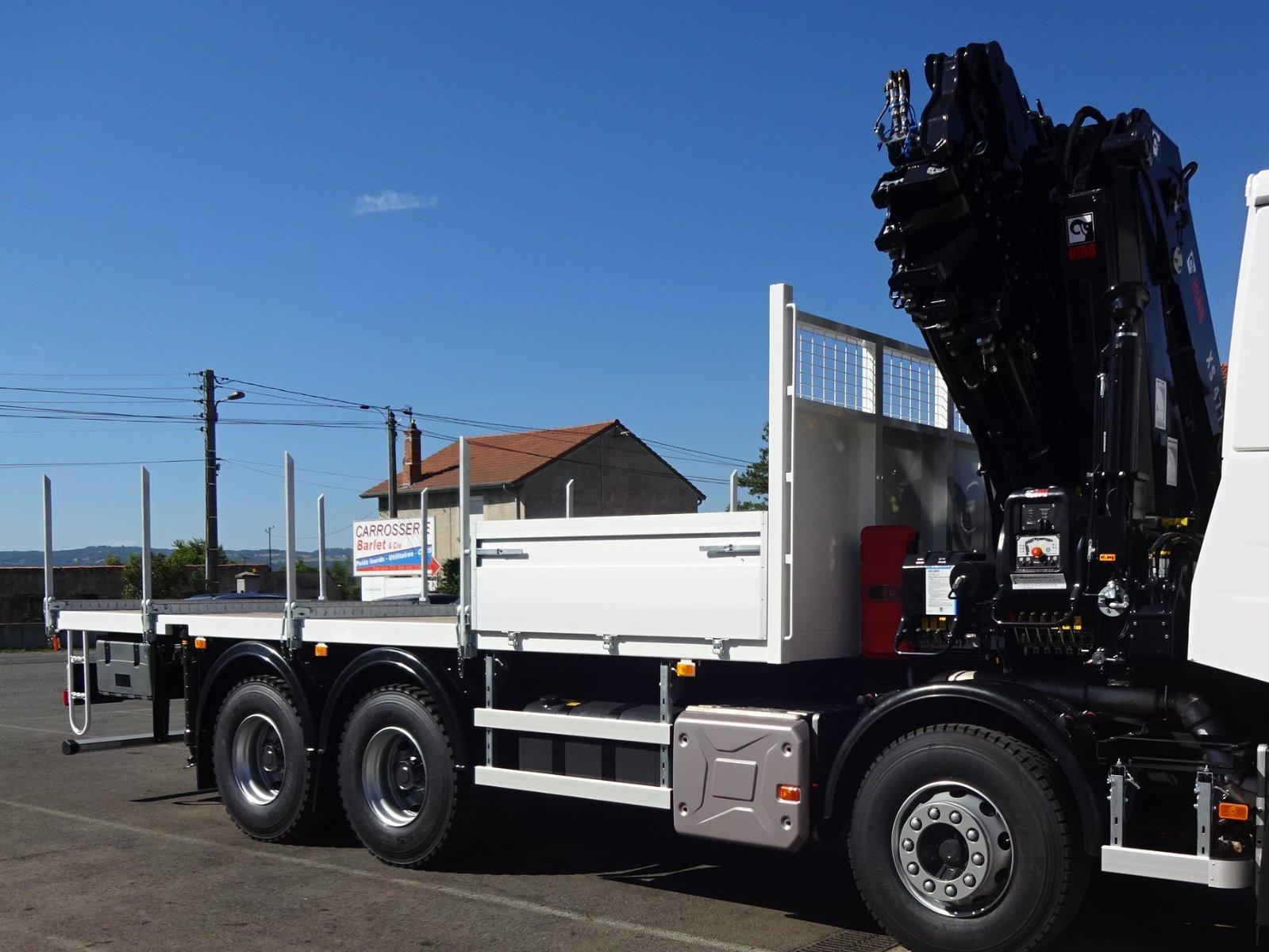 Carrosserie plateau Gru