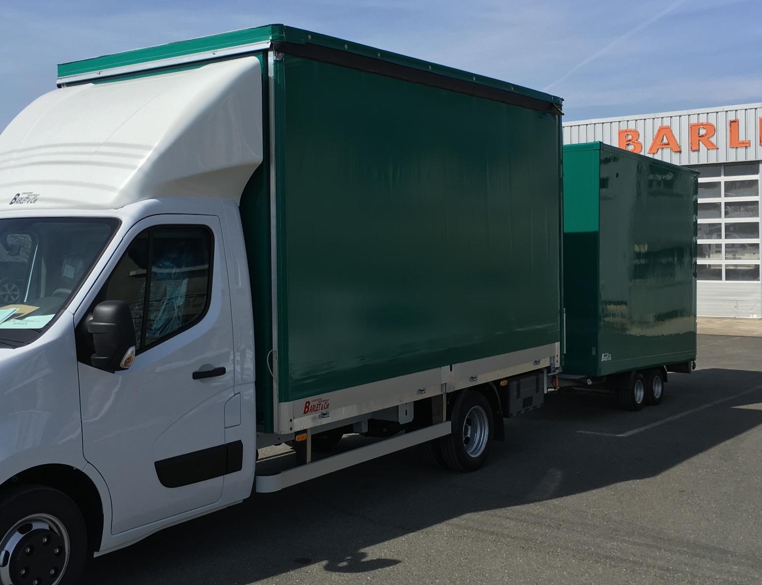 Carrosserie PLSC 3T5 avec remorque bâchée