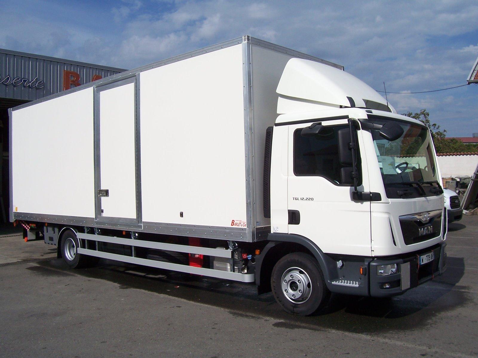 Fourgon - porte latérale