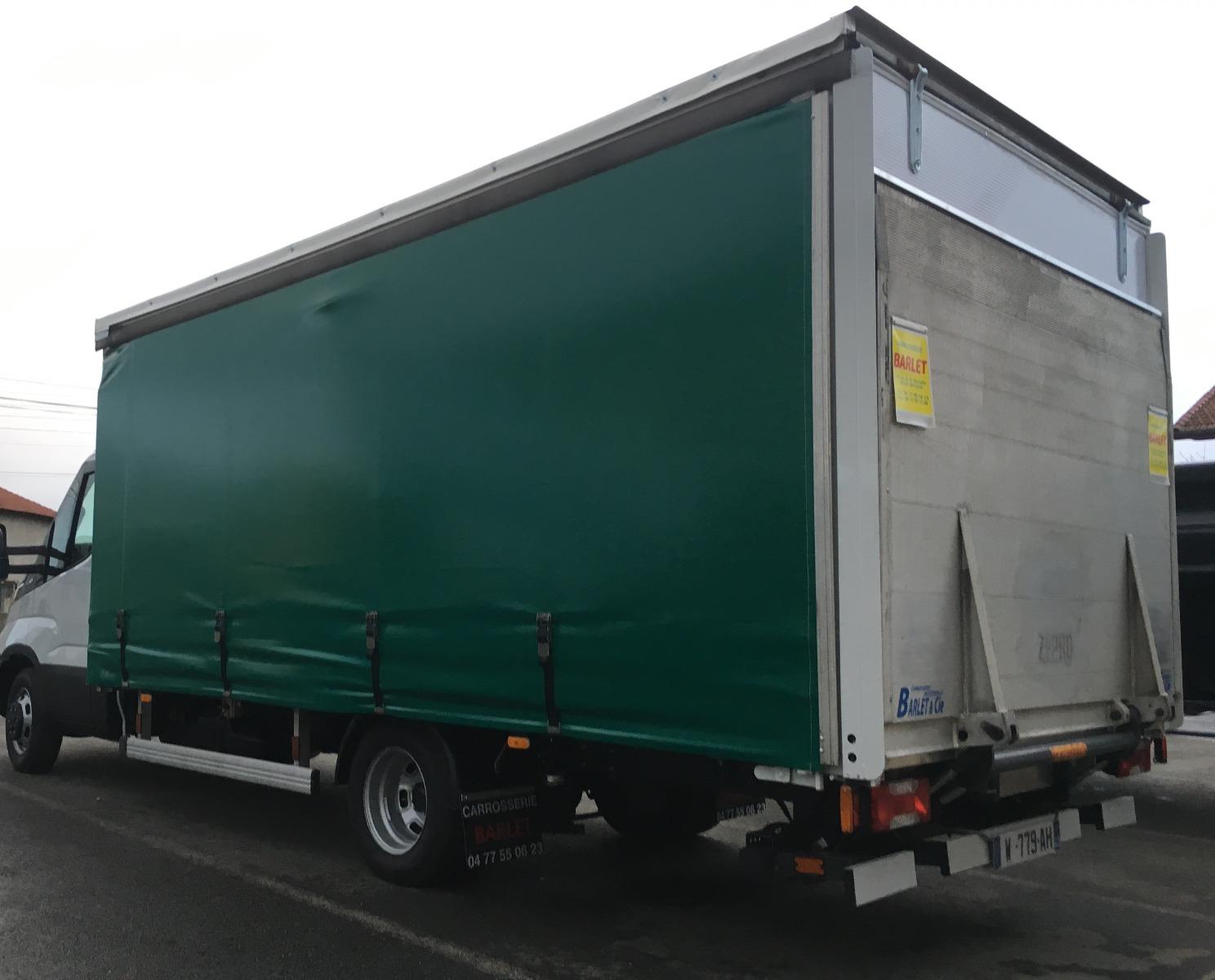 Carrosserie PLSC avec fermeture Ar par hayon rabattable et auvent supérieur