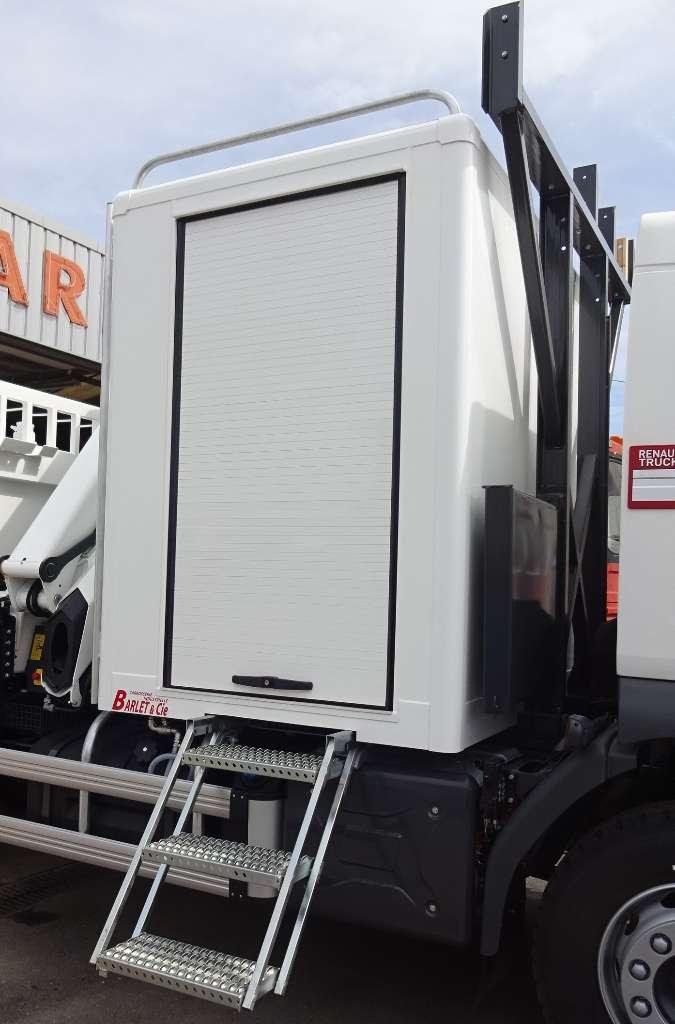 Aménagement cellule avec accès escalier