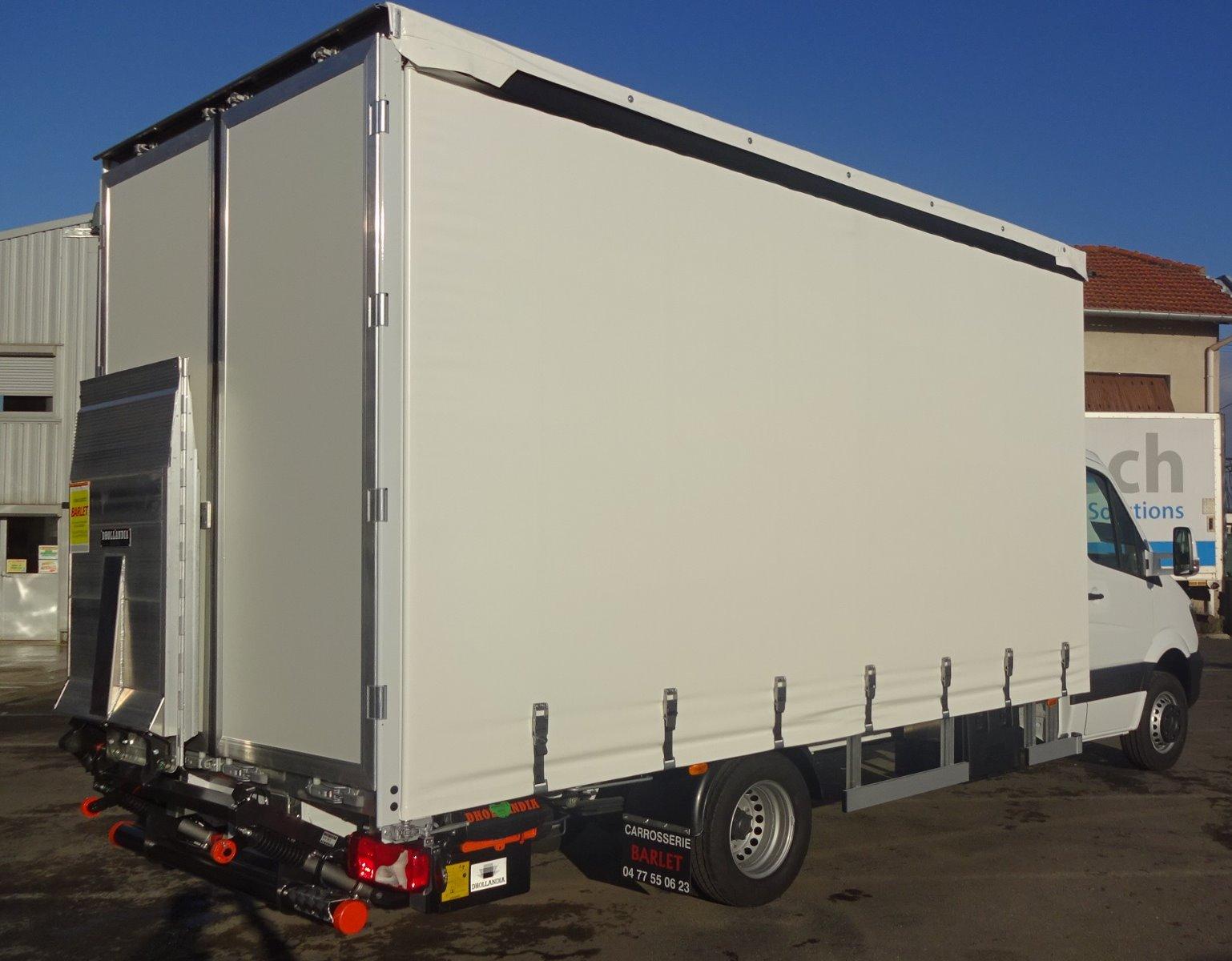 carrosserie PLSC avec demi hayon élévateur