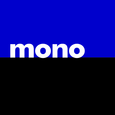 Das Wort „Mono“ steht auf blauem und schwarzem Hintergrund