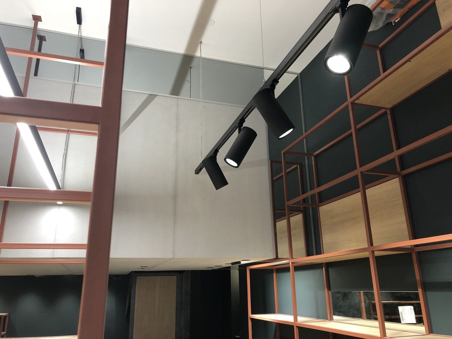 Installation de spots lumineux