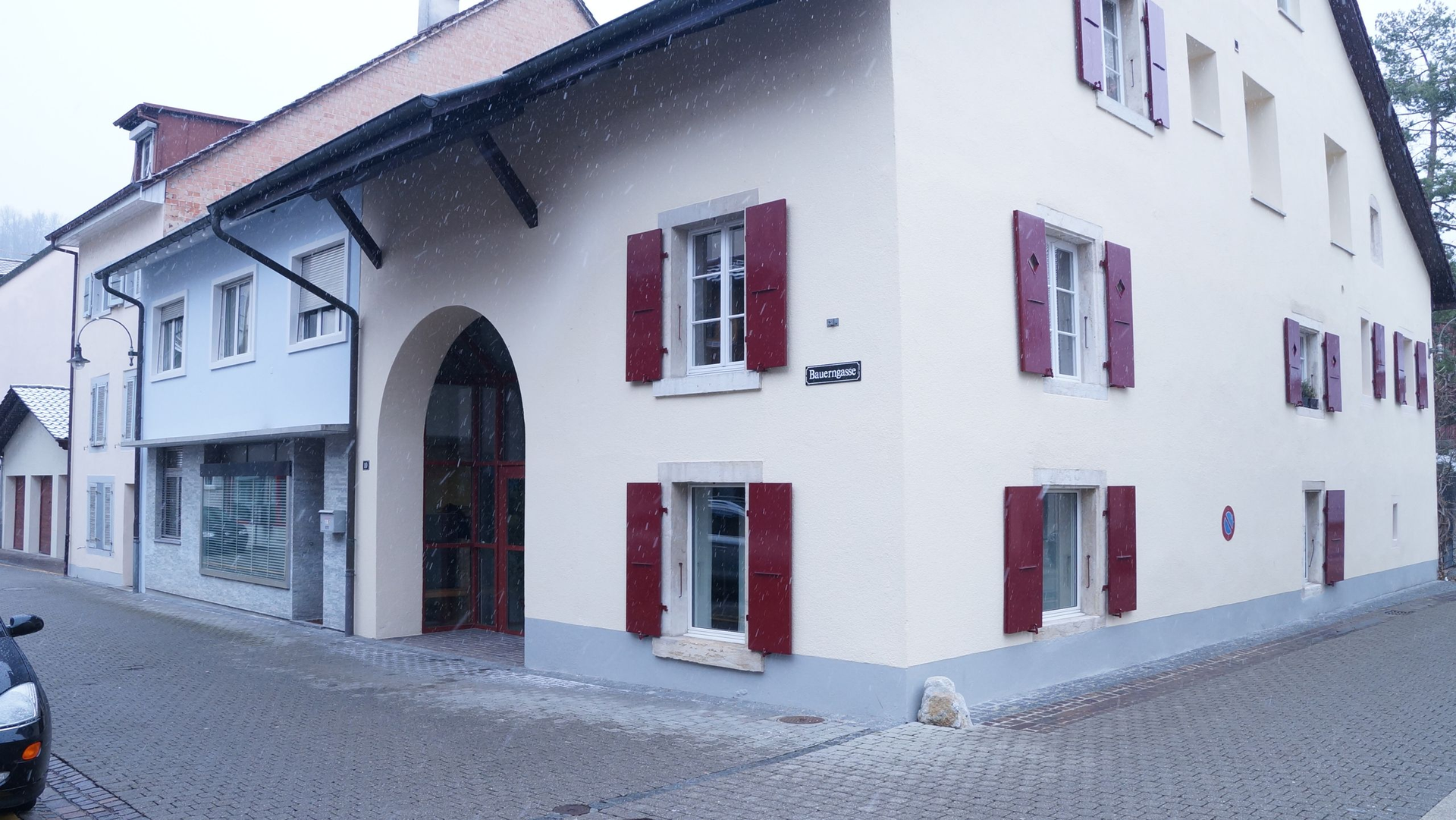 Fassade renoviert - Malergeschäft Pecht in Laufen