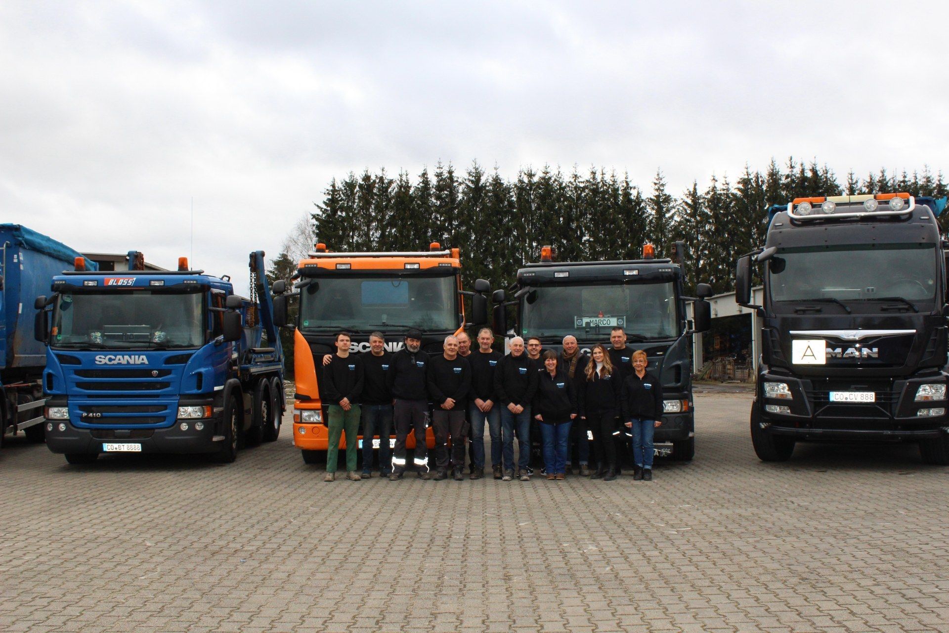 Lkw mit Schrottladung