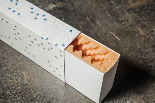 hochwertige Schiebeschachtel mit Noppenschaum