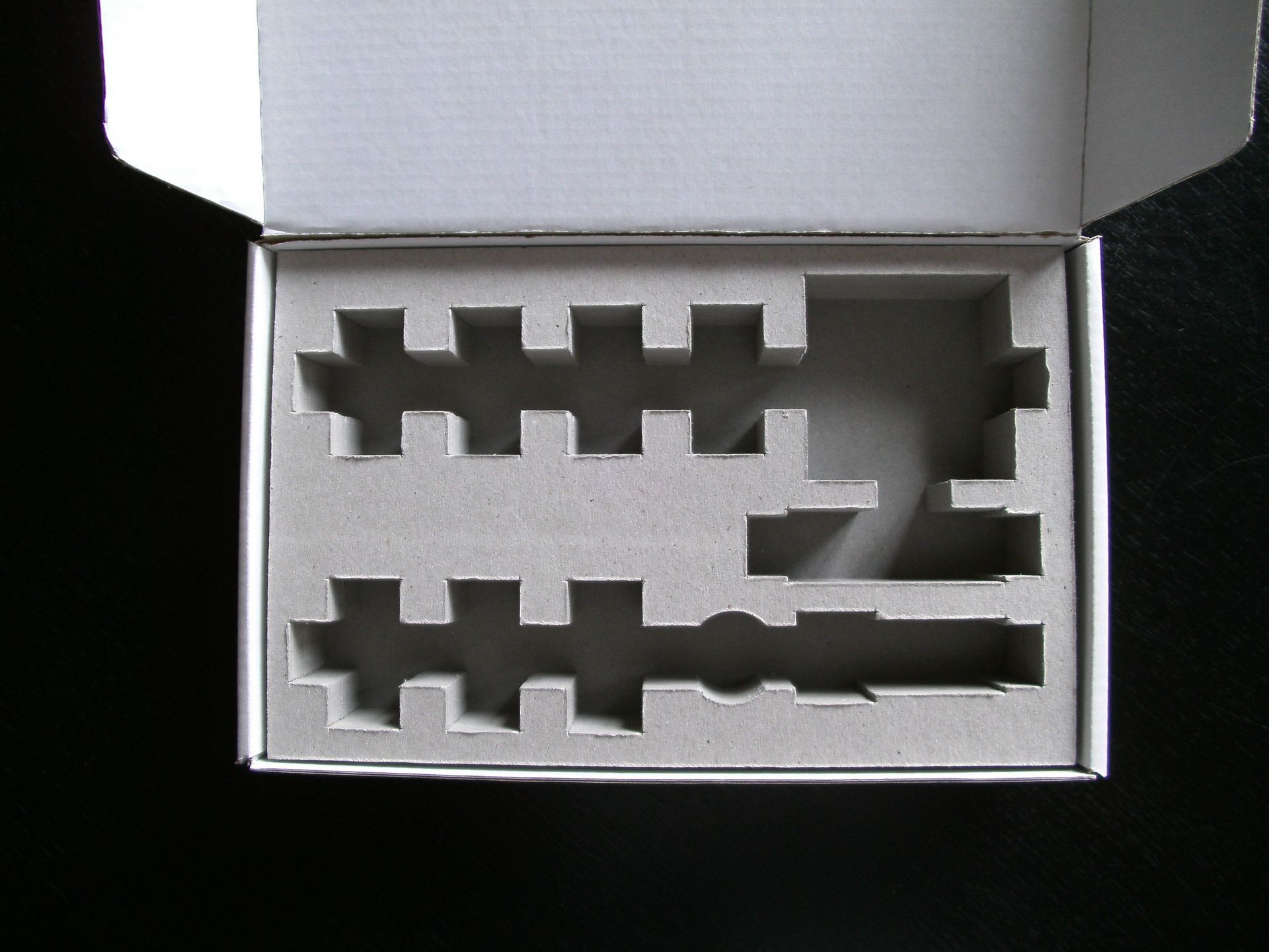 Präsentationsbox für Bauteile