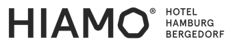 Logo für das HIAMO Hotel Hamburg Bergedorf, bestehend aus dem Wort HIAMO mit einem achteckigen „O“ und dem darunter stehenden Text.