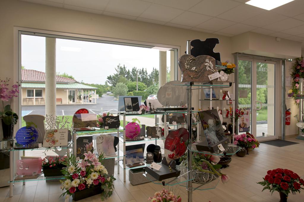 Articles funéraires en vitrine