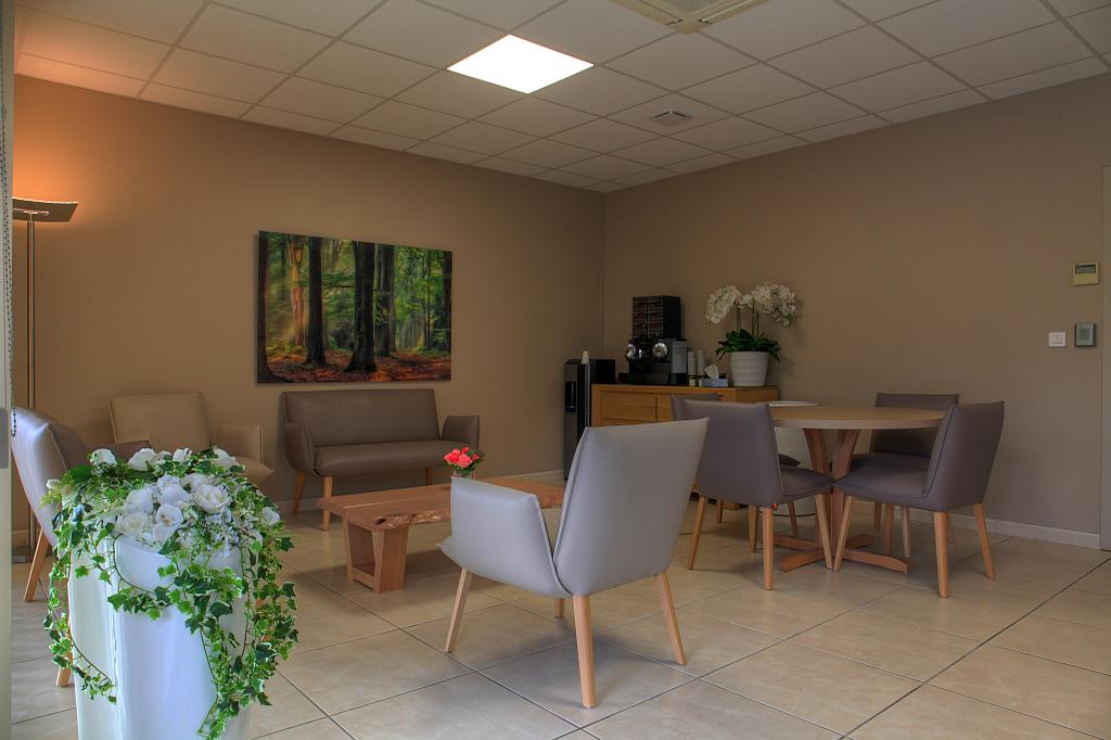 Salon à l'intérieur du funérarium