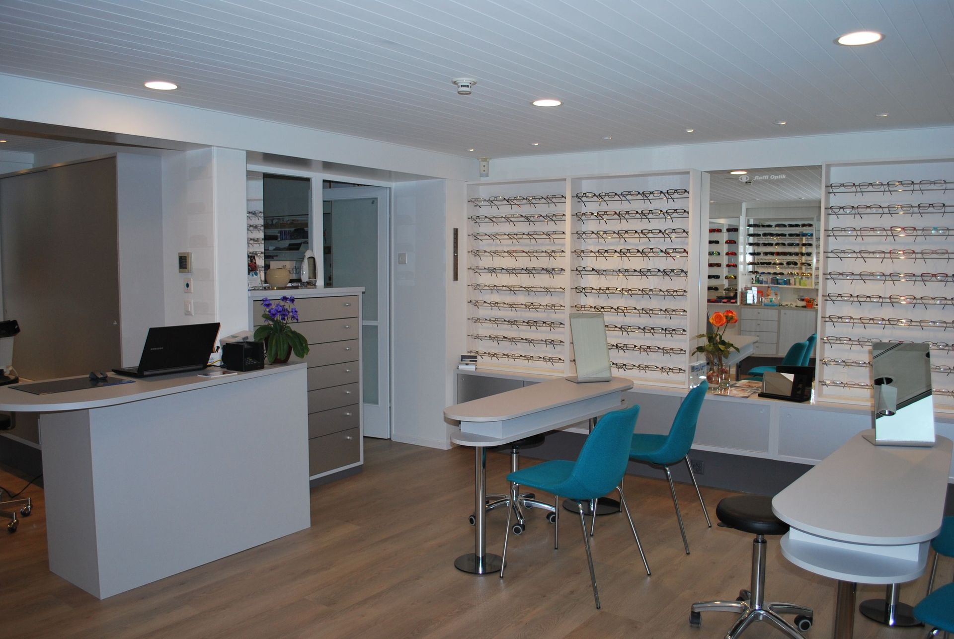 Optikergeschäft - Raffl Optik GmbH - Büach 2