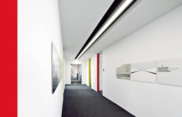 Wandbau rot blau - DEWAM GmbH