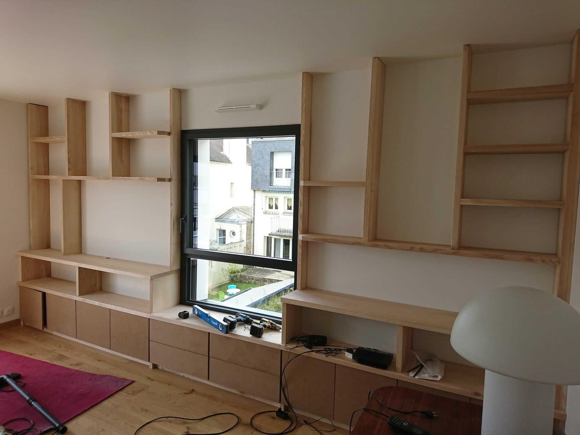 Grand meuble en bois sur mesure