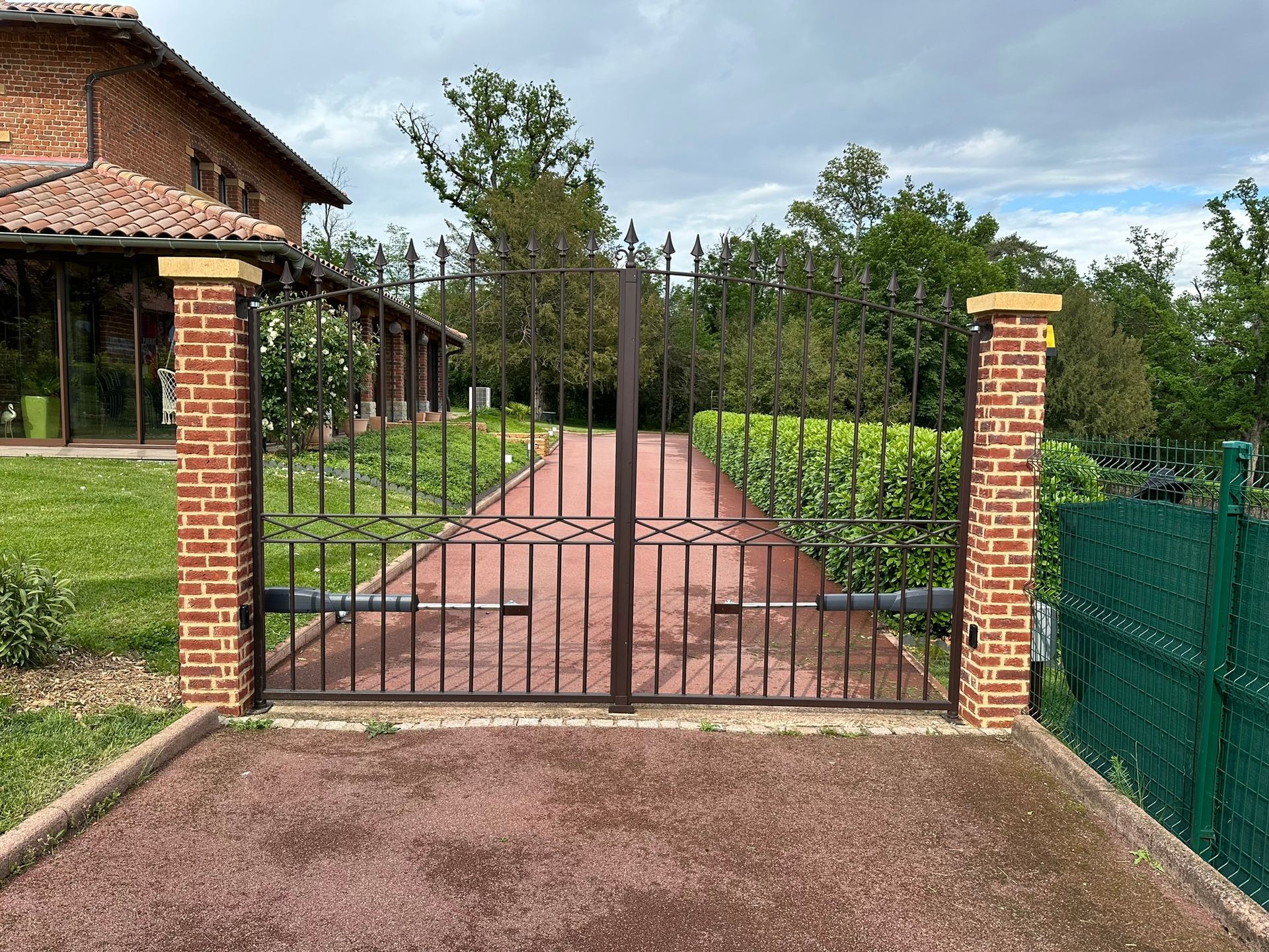 portail fer forgé Val d'Oingt