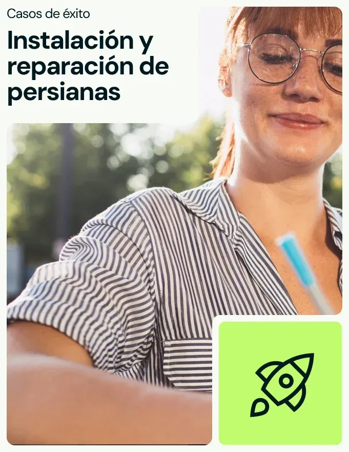 Mujer con camisa a rayas y gafas, sosteniendo un bolígrafo. Texto: Instalación y reparación de persianas. Icono de cohete verde.