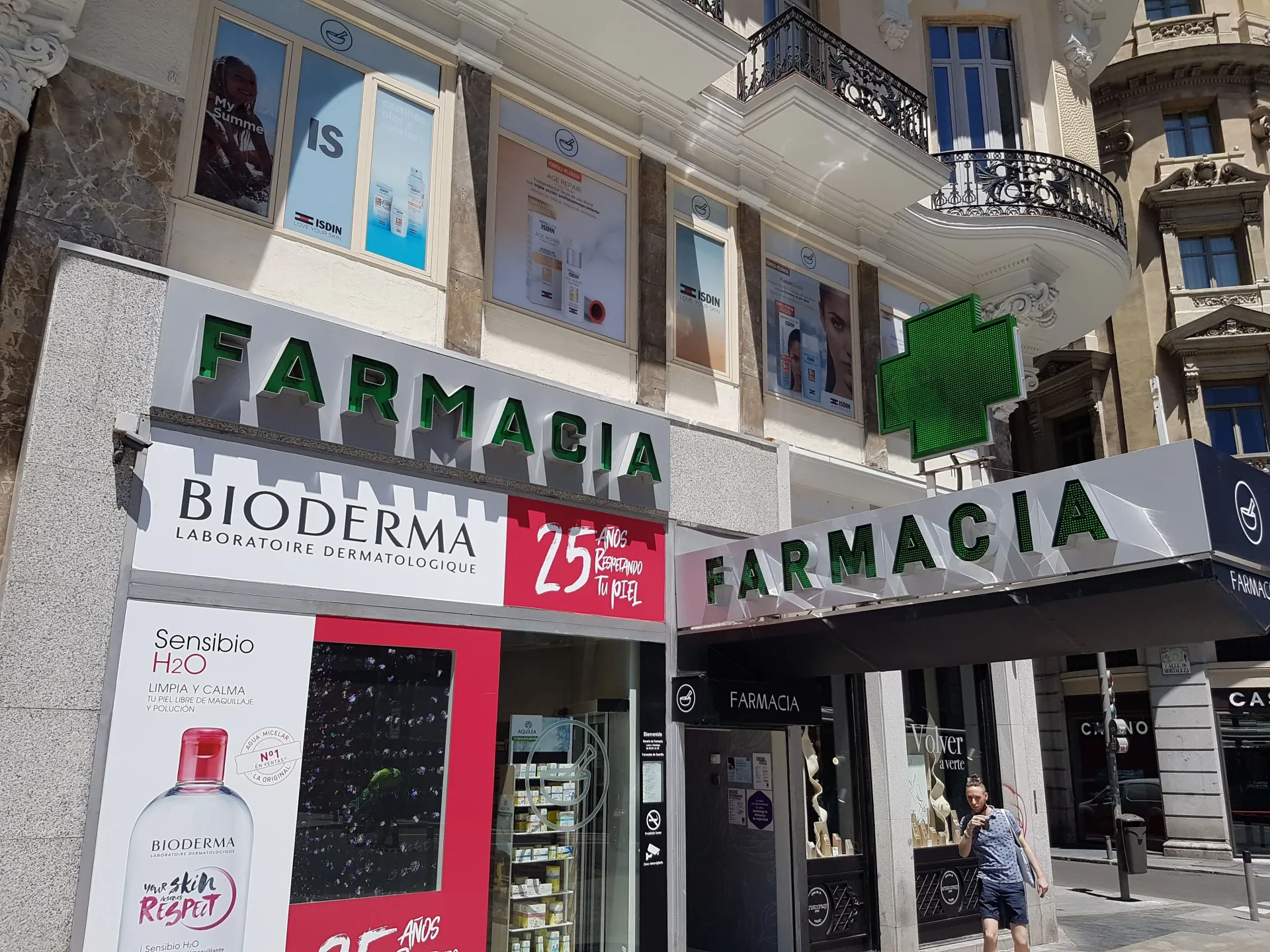 Mejores farmacias en Madrid: Farmacia López vicente