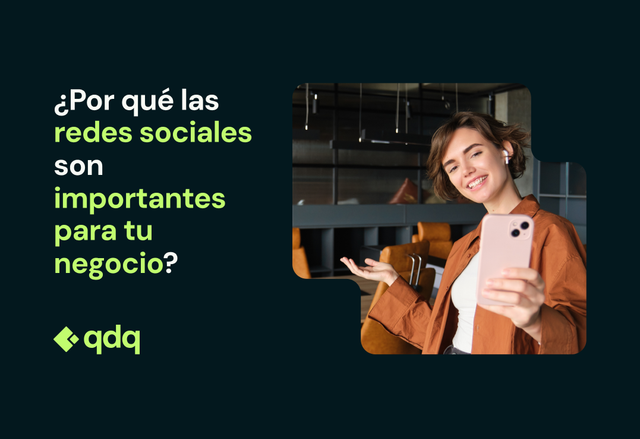autónoma haciendo un directo en redes sociales