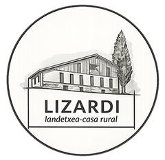 El logotipo de Lizardi Apartamentuak muestra una casa con techo rojo y árboles.