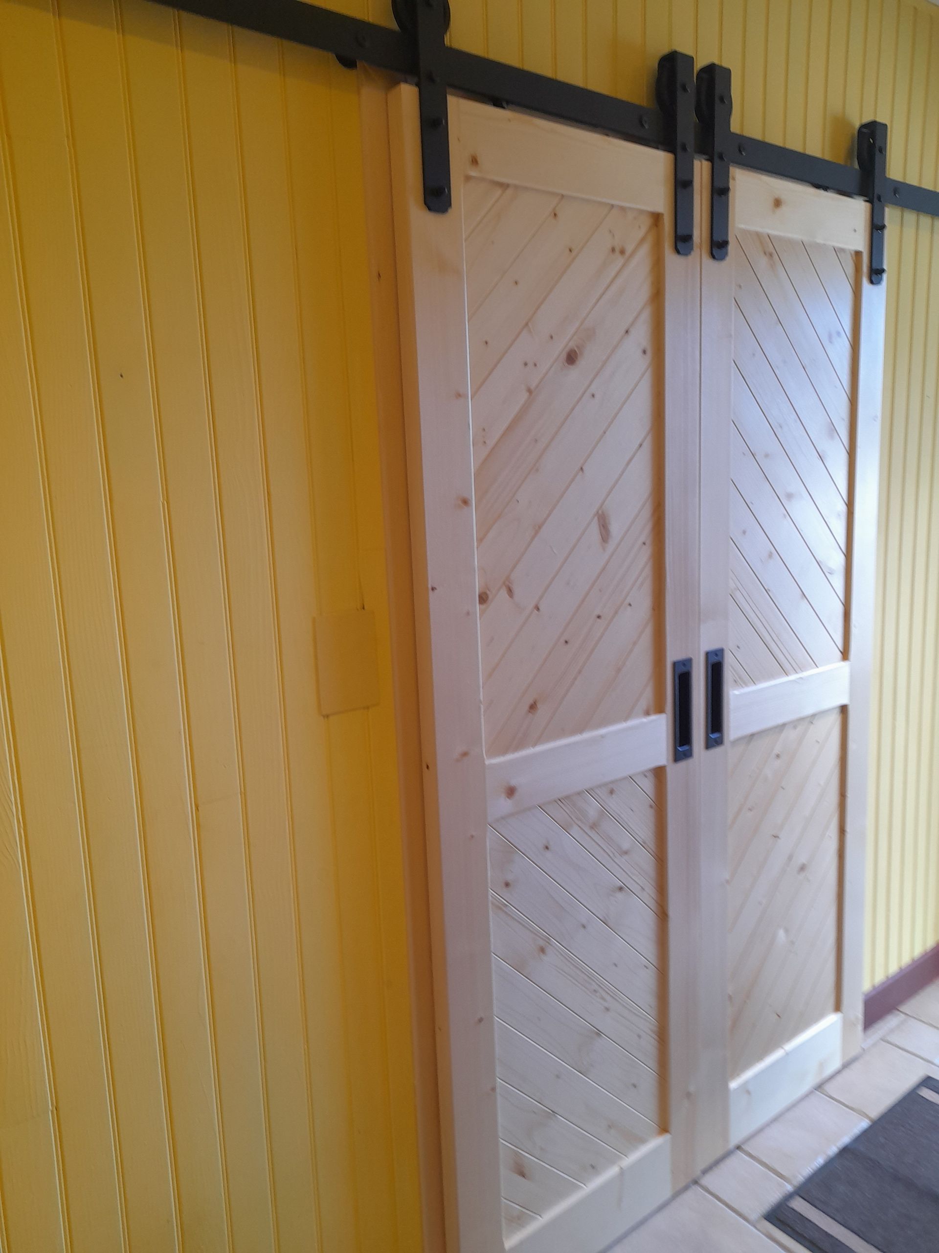 Porte coulissante bois en applique