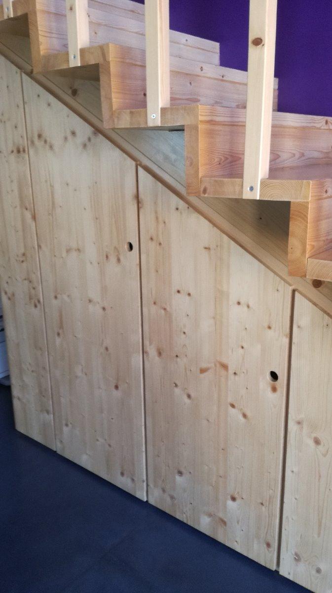 Création placard sous escalier