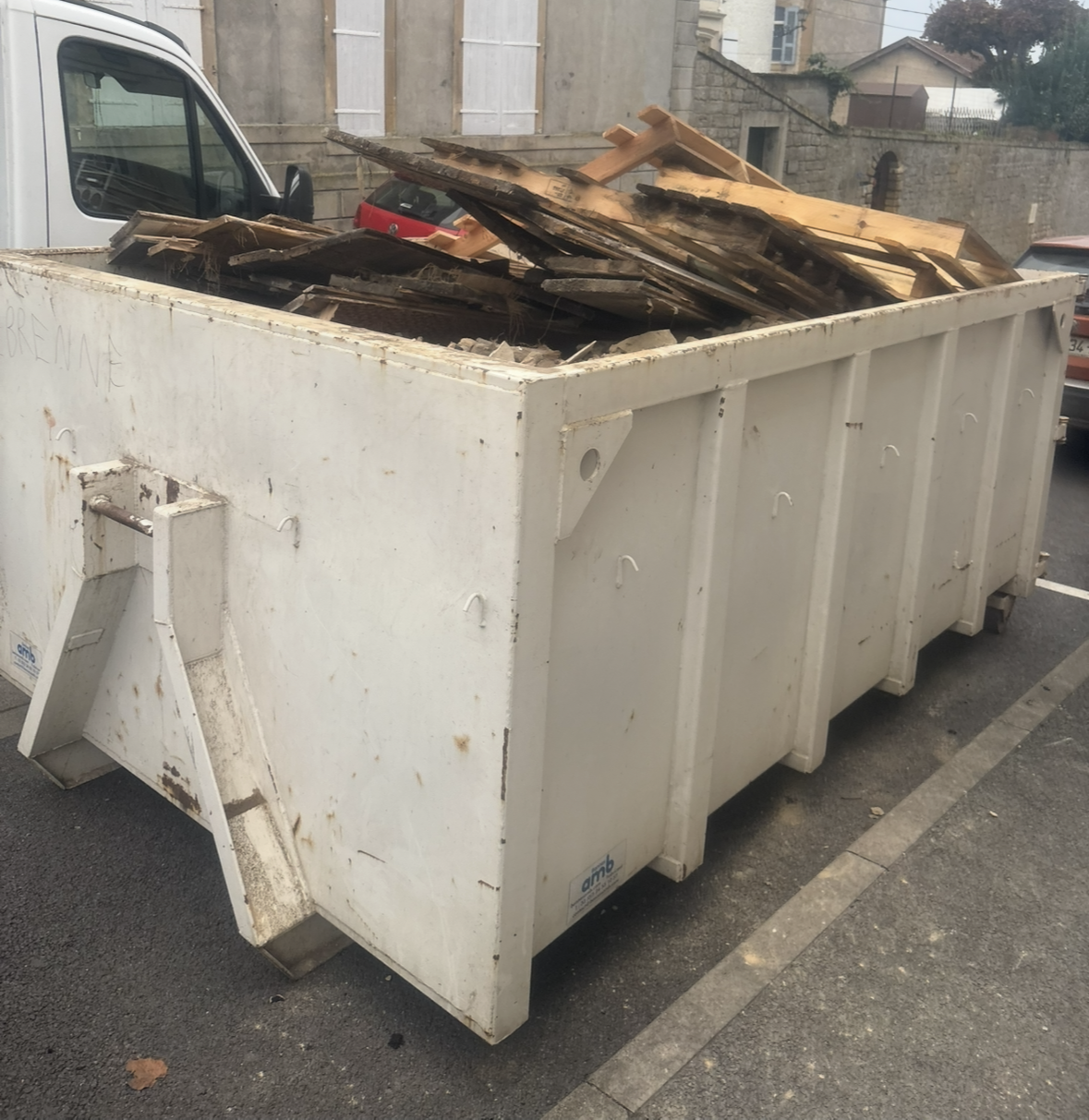 Benne à déchets de grande capacité