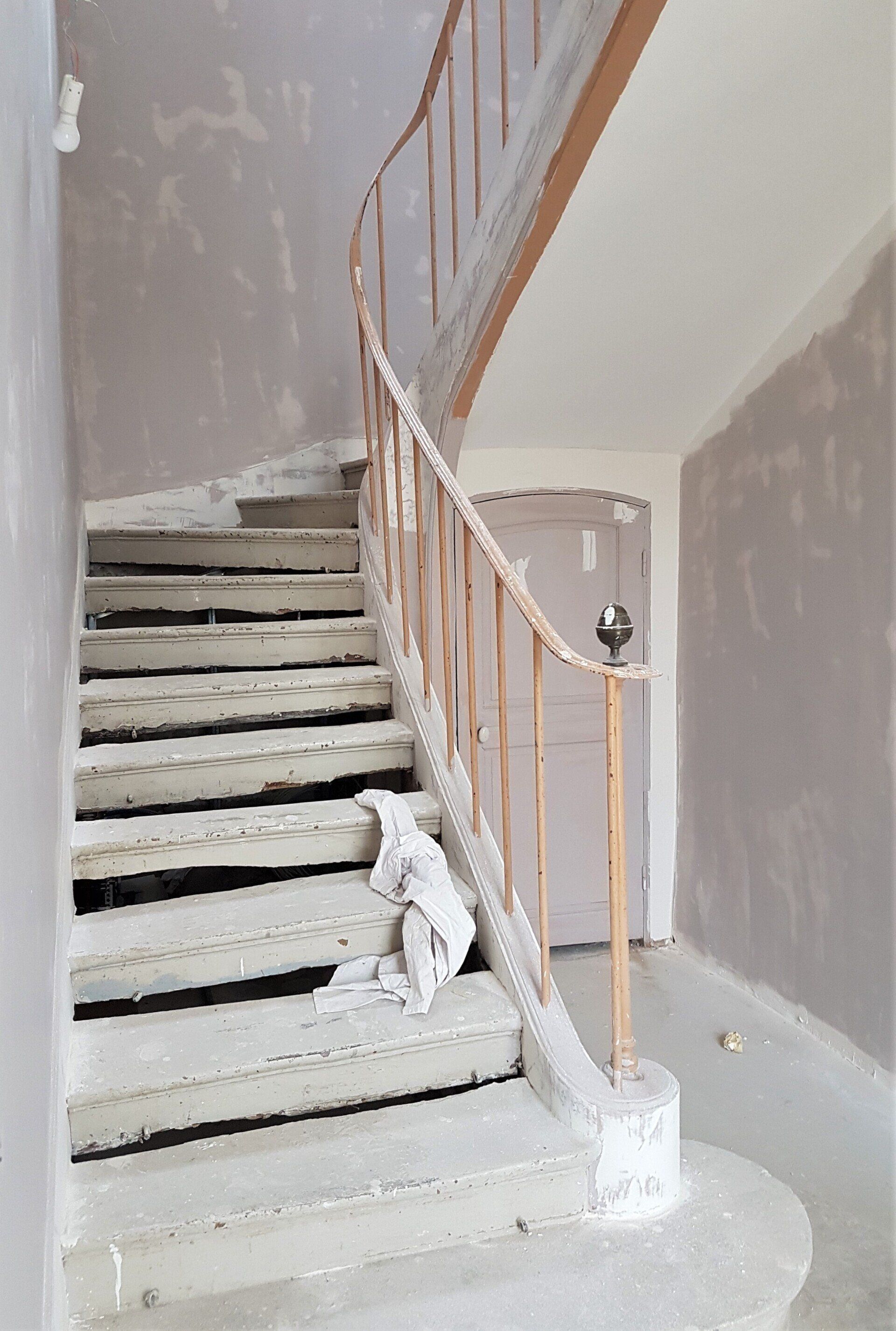 Rénovation escalier avant