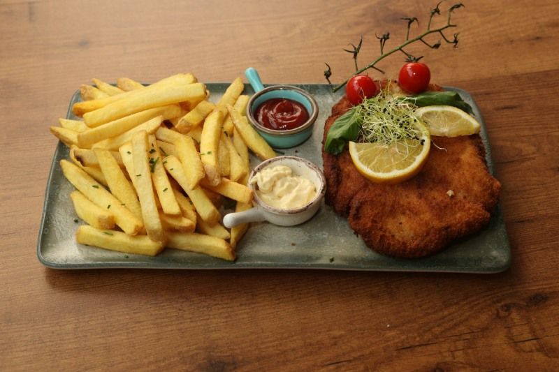 Café, Bar & Restaurant Libelle Cordon bleu Pommes