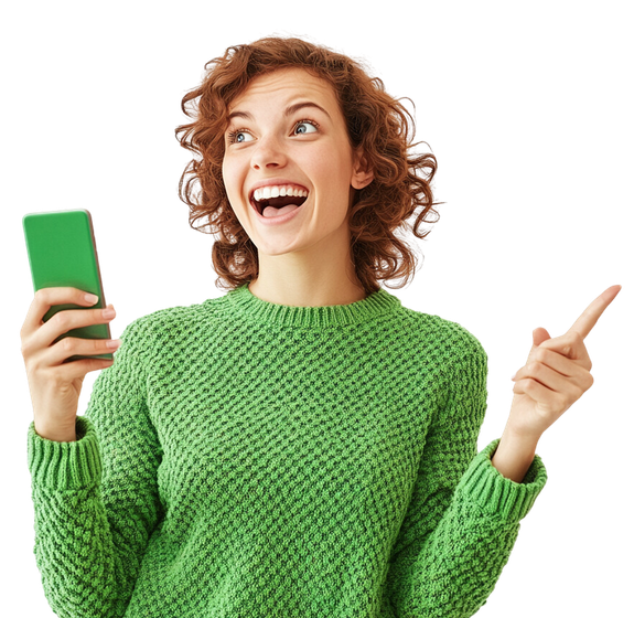 Femme en pull vert tenant un téléphone.
