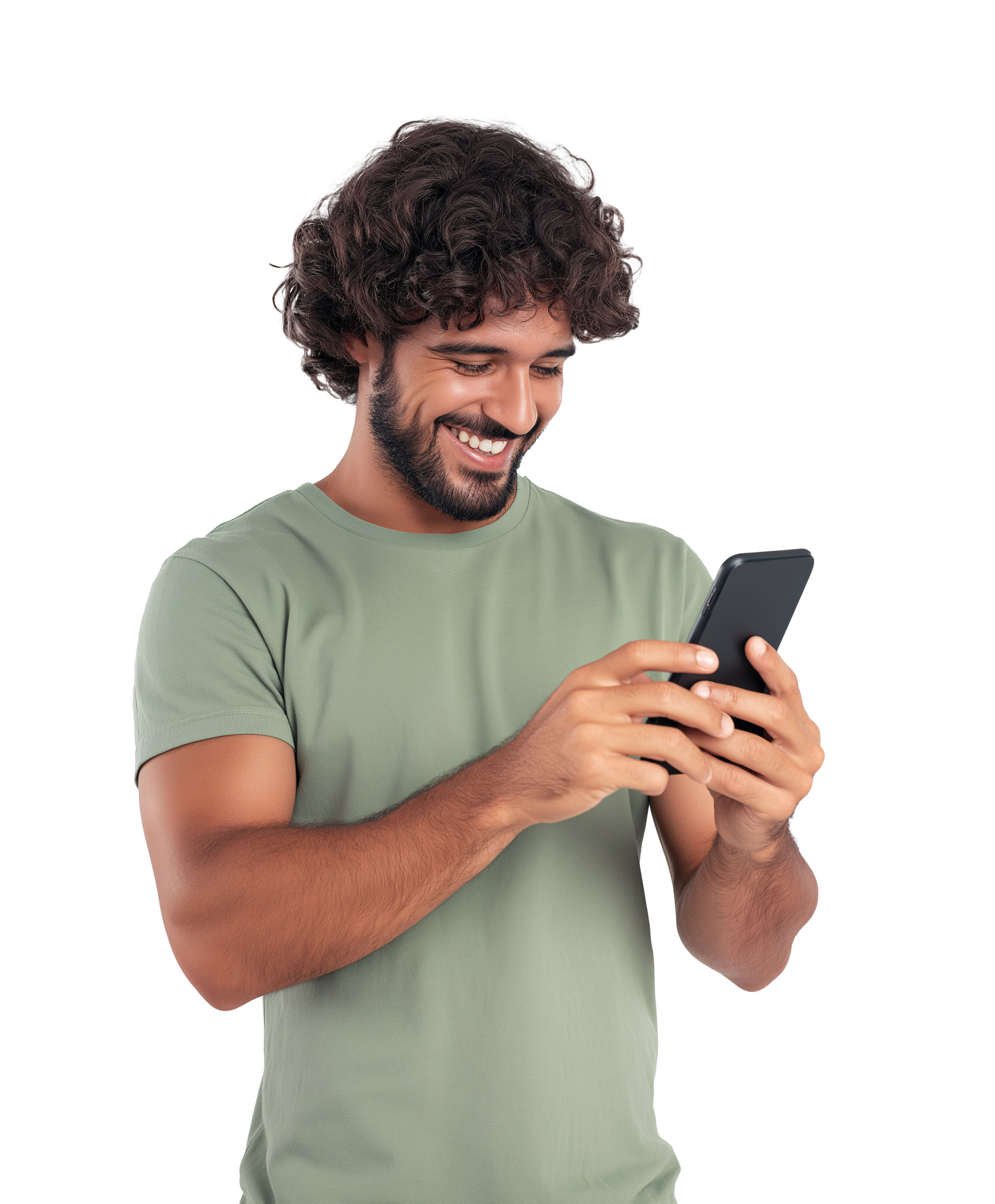 Homme habillé en vert regardant son téléphone.