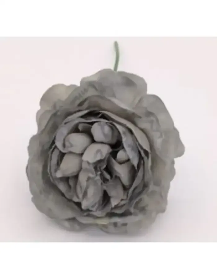 Flor de peonía artificial gris.