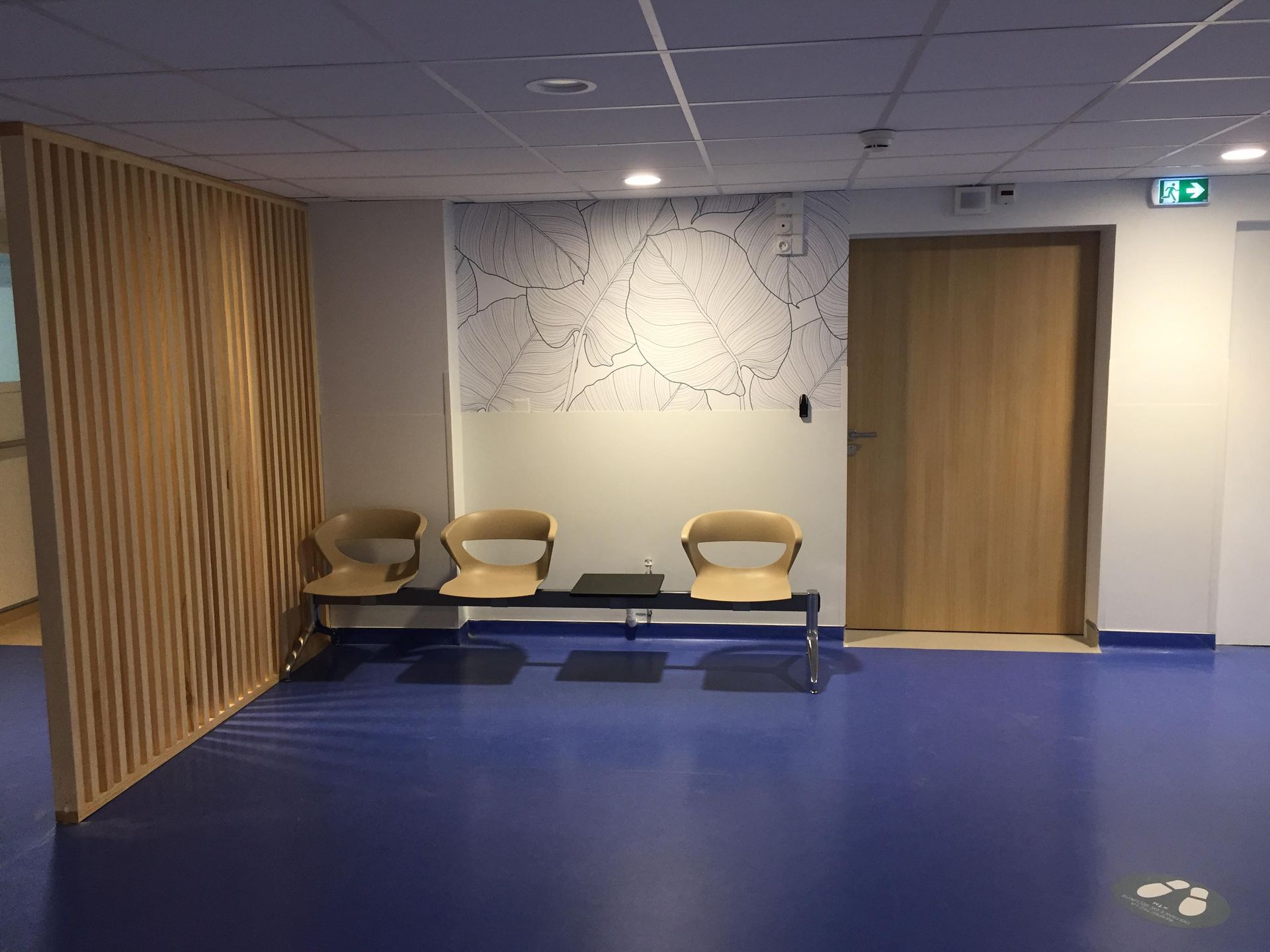 Aménagement de salle d'attente pour professionnels