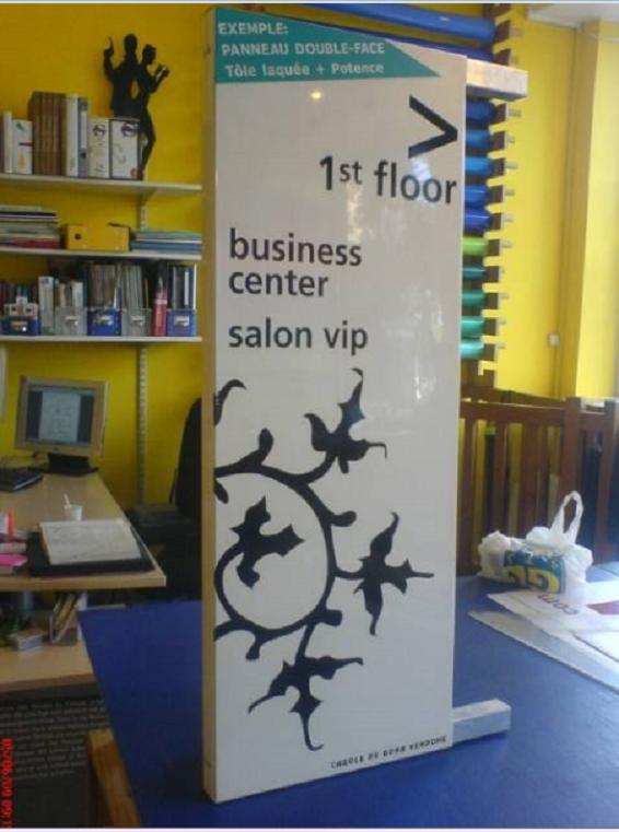 Panneau publicitaire