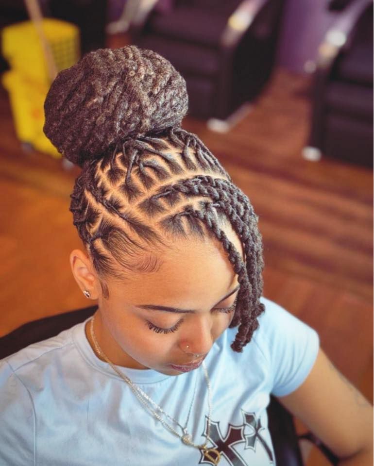 Chignons avec tissage