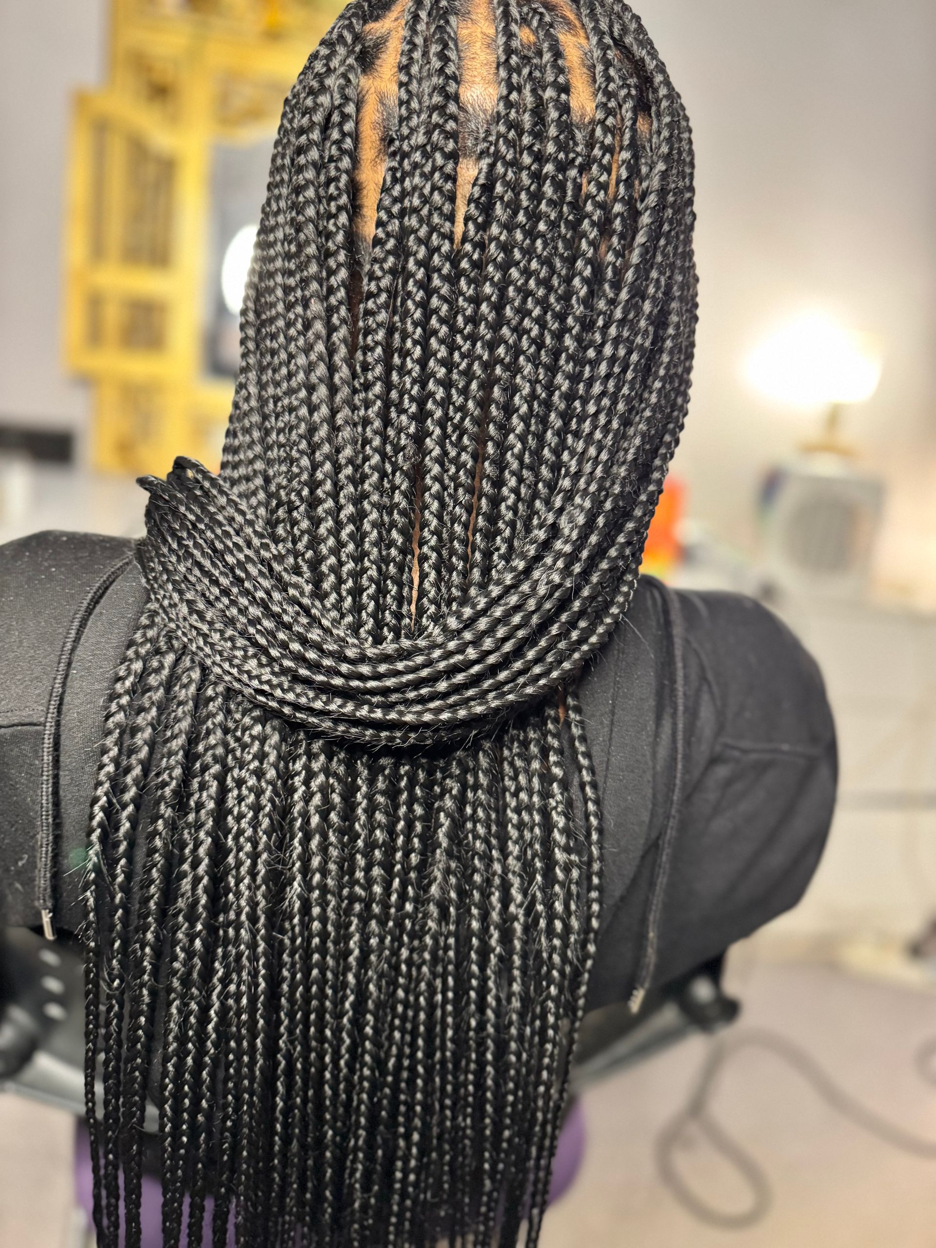 Cheveux longs bouclés