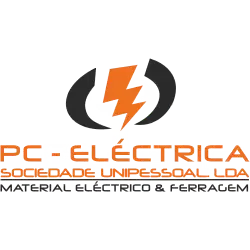 Logotipo com raio laranja dentro de um oval preto, acima do texto "PC - El&eacute;trica".