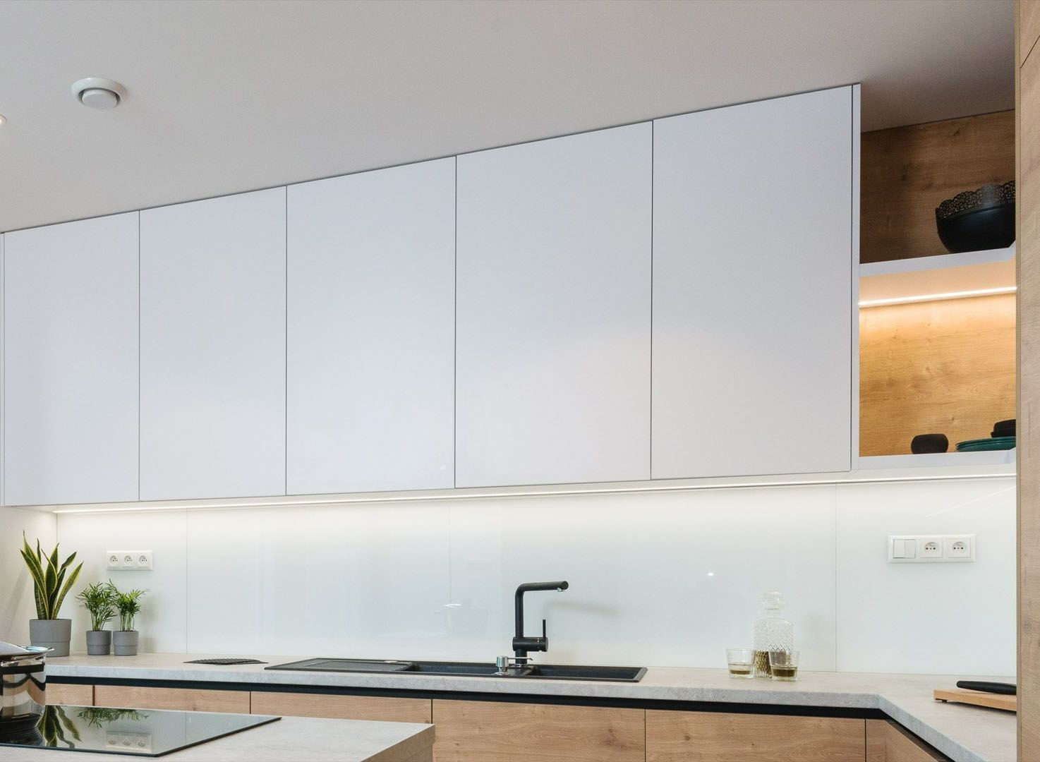 Küchenrückwand aus Glas von der Glas MAG AG